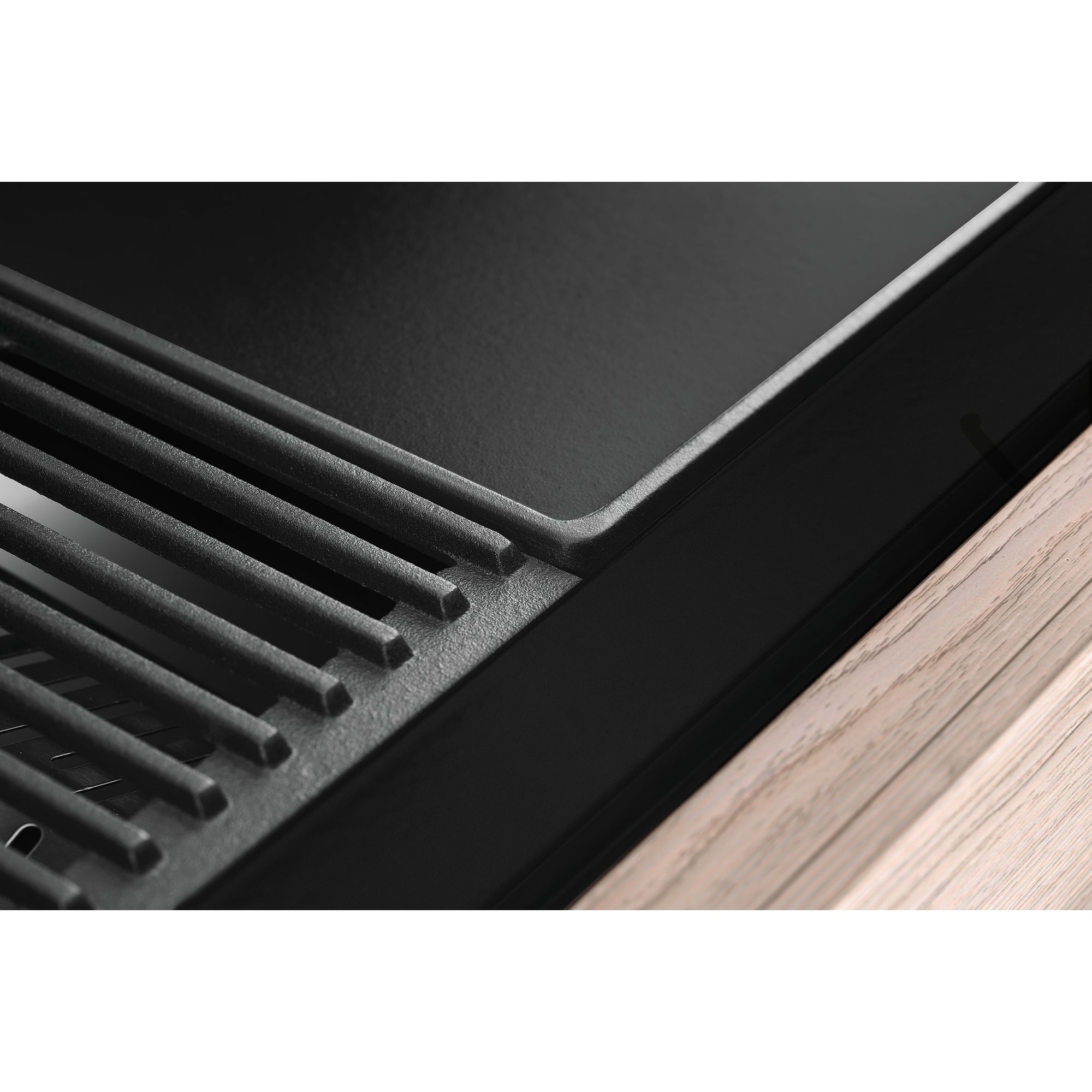 Beefeater 1500 Series - 4 Burner BBQ & Side Burner Trolley