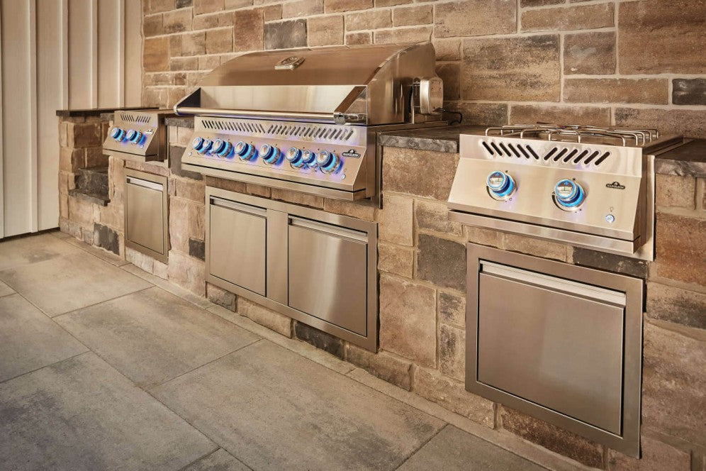 Napoleon Single Door 18" X 16"