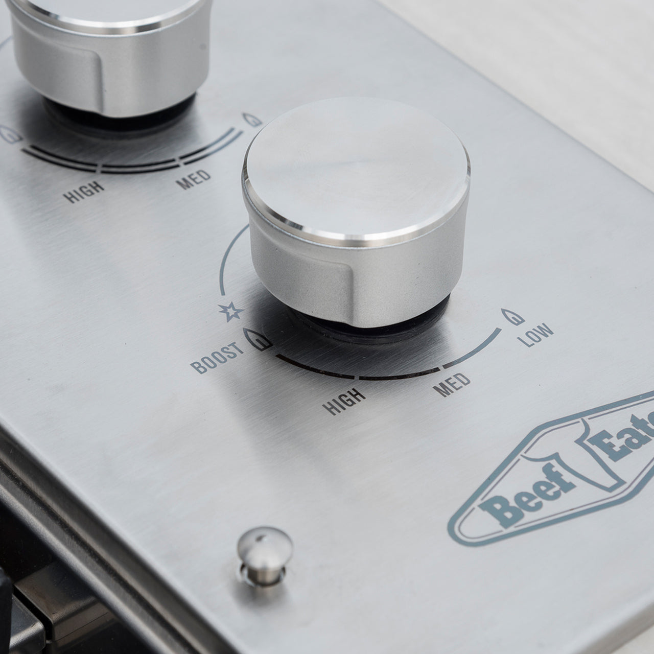 Beefeater Proline Series 6 Burner Roaster BBQ