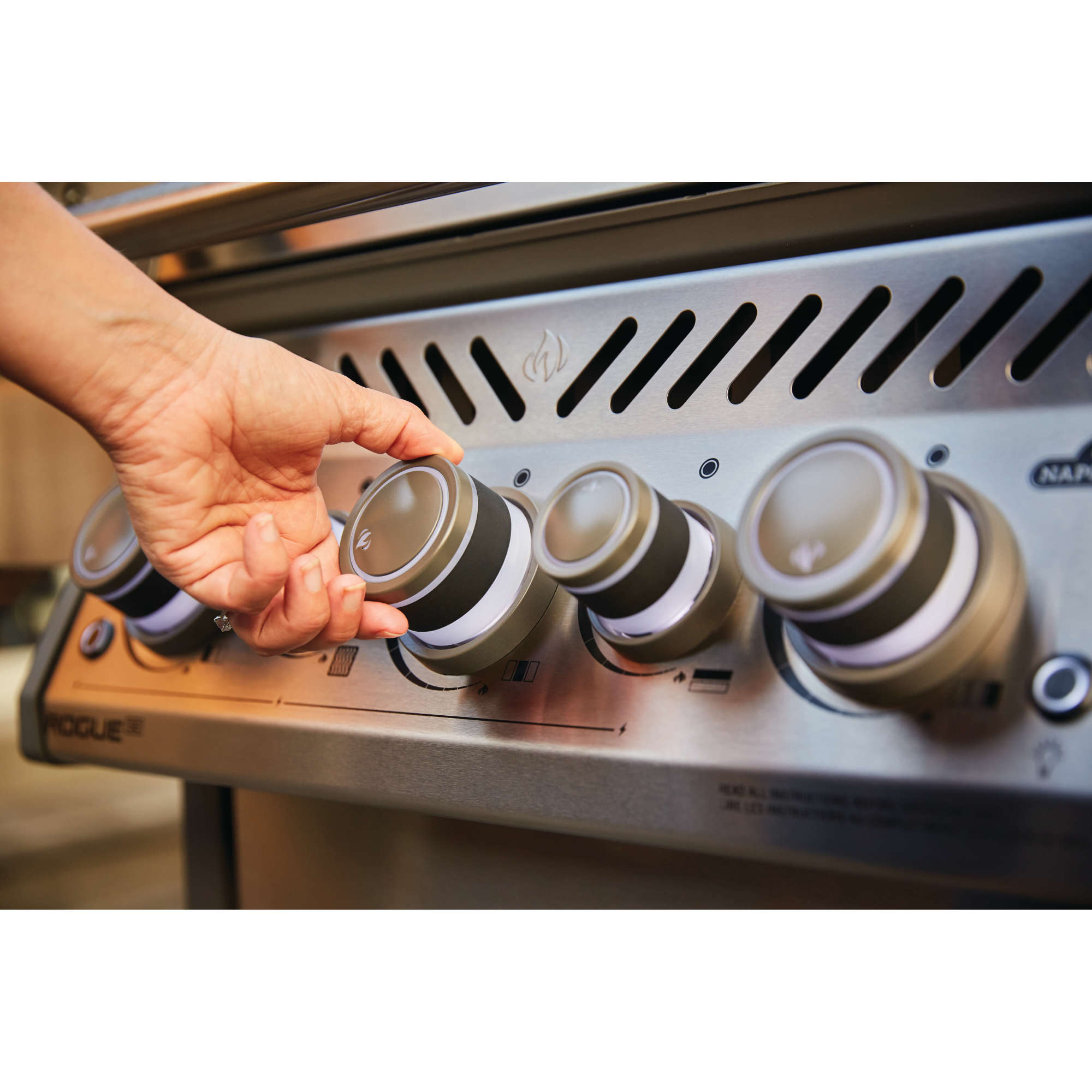 Napoleon Rogue® XT 425 Propane Gas Grill with Infrared Side Burner, Stainless Steel